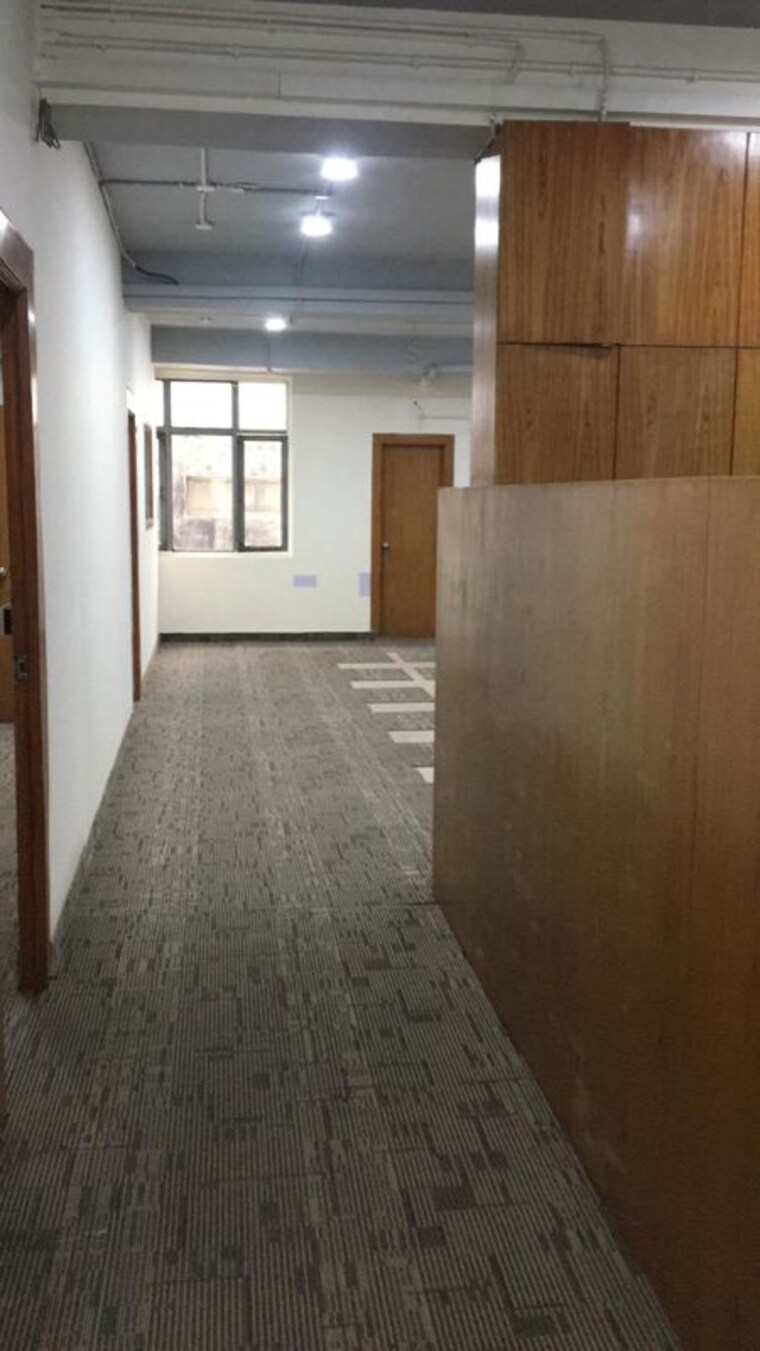 Floor Plan, sector 63 Commercial Office Space in IT/SEZ 2000 Sq.Ft. In Sector 63 Noida 9717102