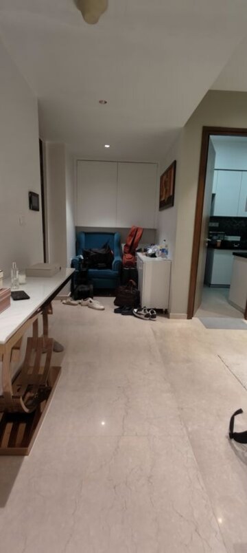 Team Area in 2 BHK Apartment at Lodha The Park, Worli – for Rent