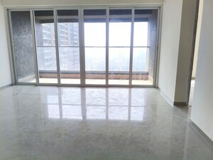 2.5 BHK Apartment For Sale in Mahaveer Solitaire Edge, Kandivali East