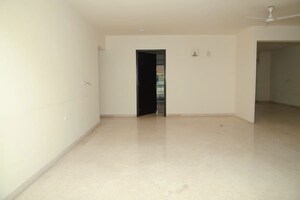 Room in 3.5 BHK Apartment at RJ Brooke Square, Kundalahalli – for Rent