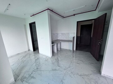 Room in 1 BHK Apartment at Hubtown Celeste, Worli – for Sale