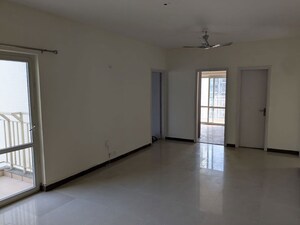 Room in 2 BHK Apartment at BPTP Park Grandeura, Sector 82 – for Rent