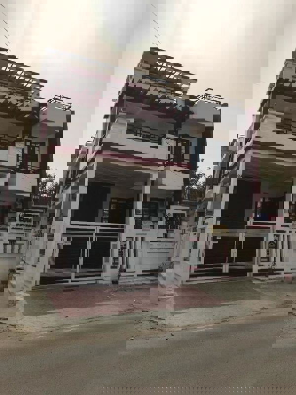 Pg For Rent in Vineet Khand