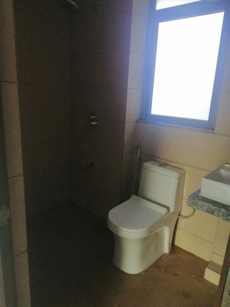 Bathroom, kalpataru-immensa 1 Bedroom 450 Sq.Ft. Apartment In Kolshet Road Thane 9717712