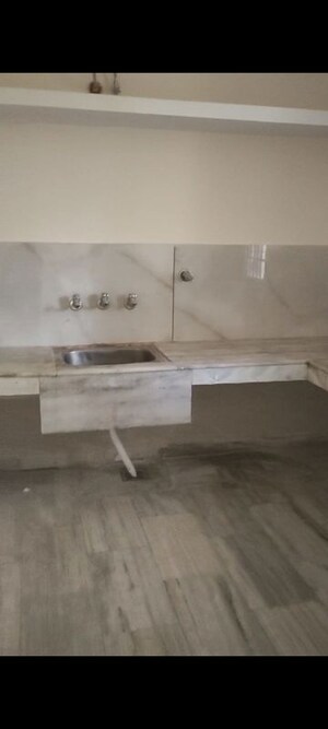 Master Bedroom in 3 BHK Villa at Sector 70 – for Rent