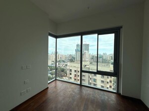 Room in 3 BHK Apartment at Piramal Mahalaxmi, Mahalaxmi – for Rent