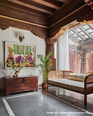 Living Room in 4 BHK Independent House at Ayyanthole – for Sale