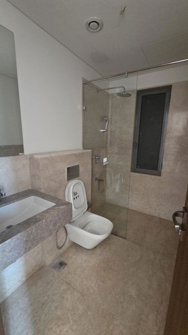 Bathroom, piramal-mahalaxmi 3 Bedroom 1451 Sq.Ft. Apartment In Mahalaxmi Mumbai 9718072