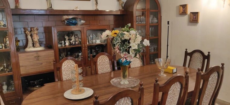 Living Room, panchsheel park 4 Bedroom 2720 Sq.Ft. Independent House In Panchsheel Park Delhi 9718153