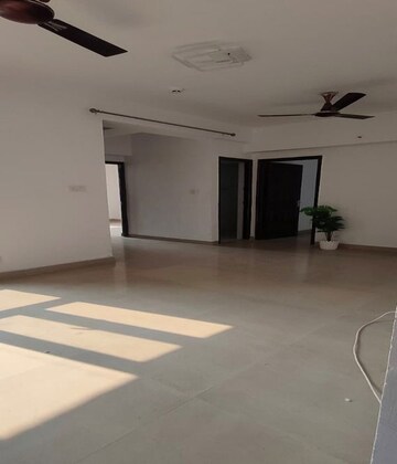 Room in 2 BHK Apartment at Sector 51 – for Sale