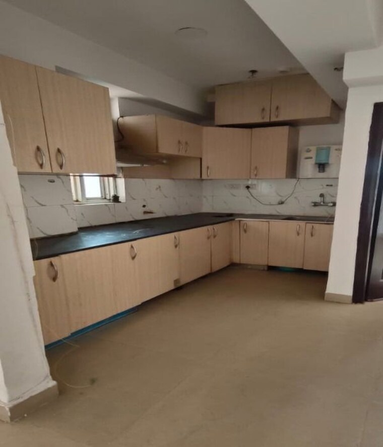Kitchen, sector 51 2 Bedroom 930 Sq.Ft. Apartment In Sector 51 Noida 9718337