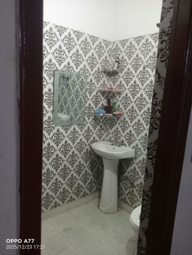Bathroom, gardenia-glamour 2 Bedroom 900 Sq.Ft. Builder Floor In Vasundhara Sector 3 Ghaziabad 9718361