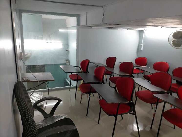 Team Area, kohinoor-city-phase-i Commercial Office Space 600 Sq.Ft. In Kurla Mumbai 9718330