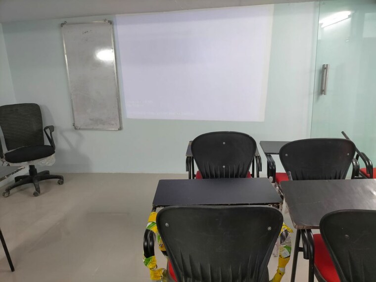 Team Area, kohinoor-city-phase-i Commercial Office Space 600 Sq.Ft. In Kurla Mumbai 9718330