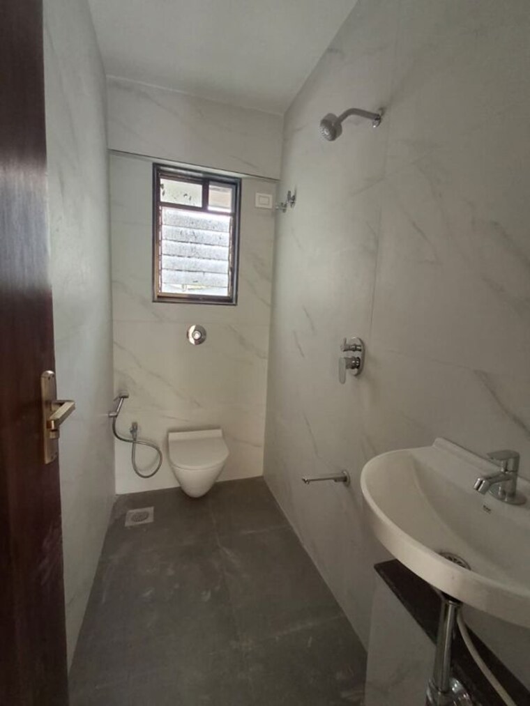 Bathroom, tendulkar-mangesh-residency 3 Bedroom 940 Sq.Ft. Apartment In Dadar West Mumbai 9718488
