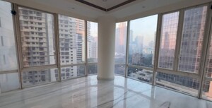 Room in 4 BHK Apartment at Indiabulls Blu, Worli – for Sale