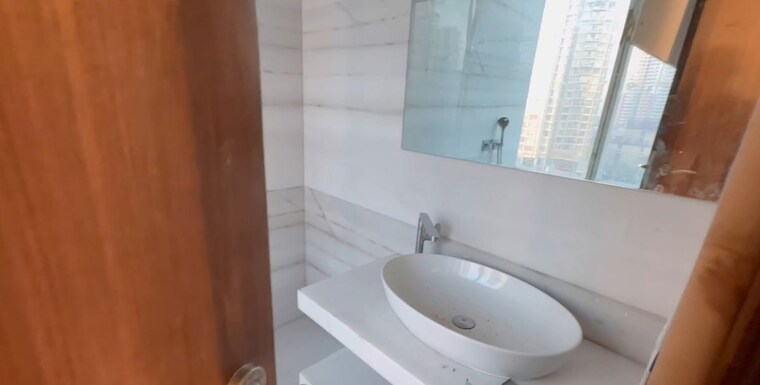 Bathroom, indiabulls-blu 4 Bedroom 3204 Sq.Ft. Apartment In Worli Mumbai 9718827