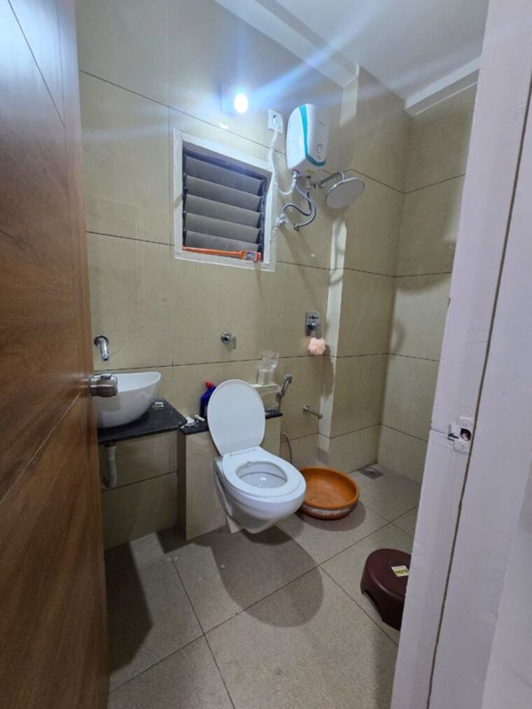 Bathroom, harni 2 Bedroom 1230 Sq.Ft. Apartment In Harni Vadodara 9719051