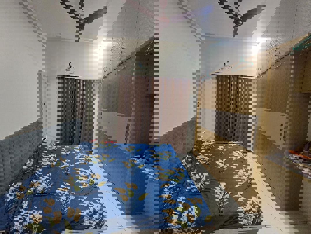 Bedroom in 2 BHK Apartment at Harni – for Rent