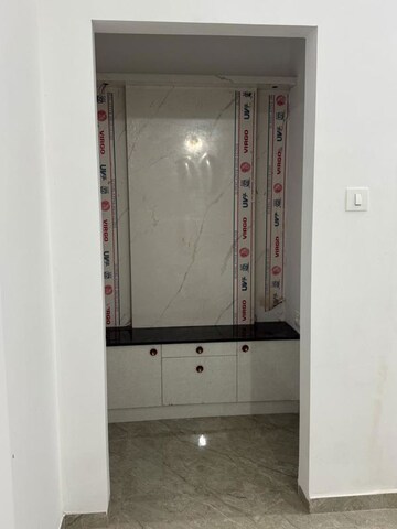 Furnished Amenities in 3 BHK Apartment at Kondapur – for Rent