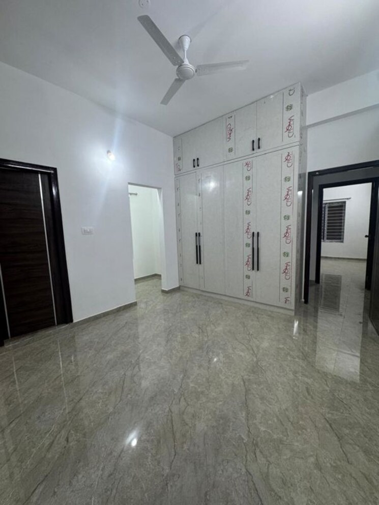 Room, kondapur 3 Bedroom 2300 Sq.Ft. Apartment In Kondapur Hyderabad 9673970