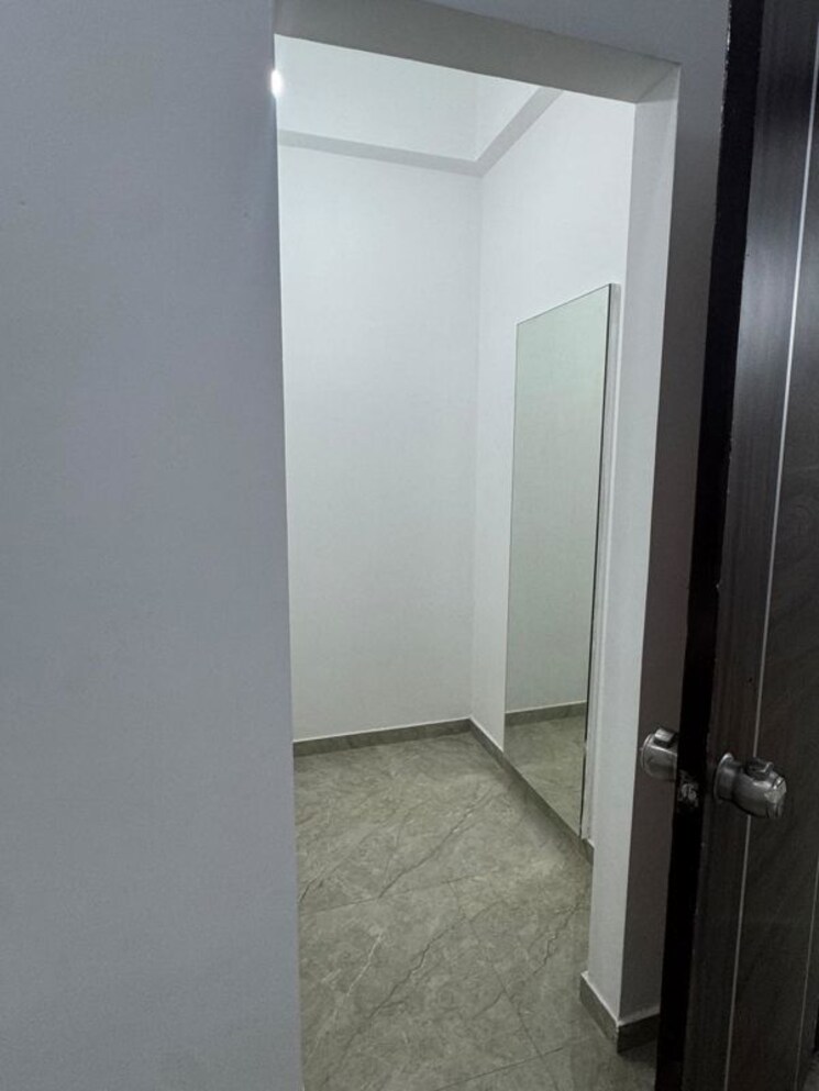 Room, kondapur 3 Bedroom 2300 Sq.Ft. Apartment In Kondapur Hyderabad 9673970