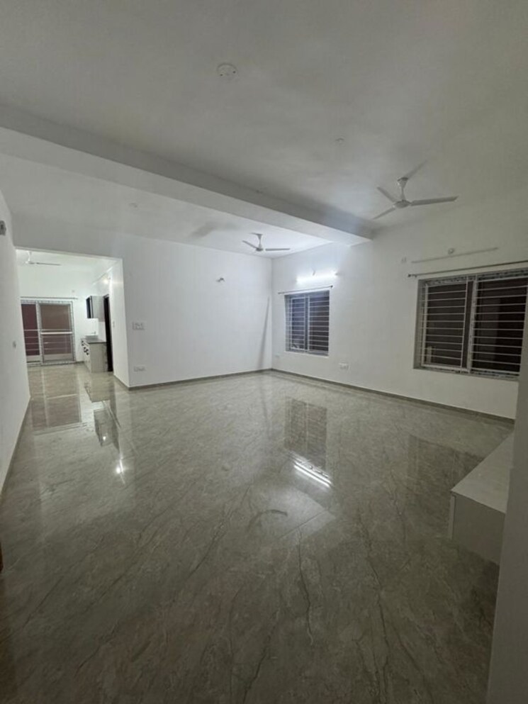 Room, kondapur 3 Bedroom 2300 Sq.Ft. Apartment In Kondapur Hyderabad 9673970