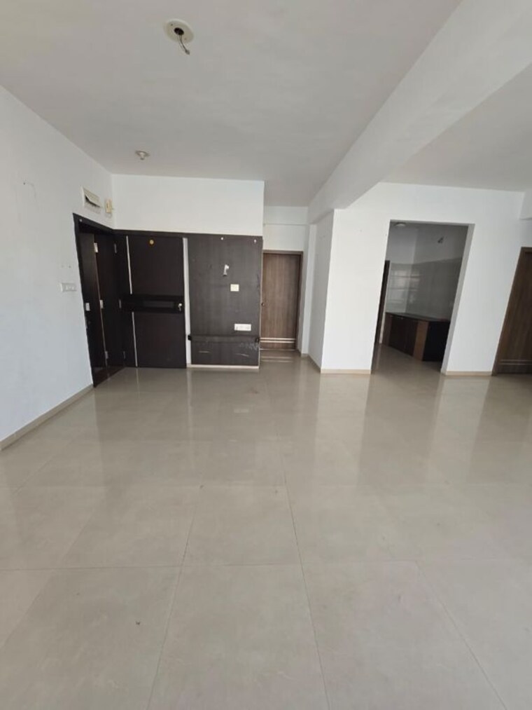 Room, harni road 3 Bedroom 1810 Sq.Ft. Apartment In Harni Road Vadodara 9719126