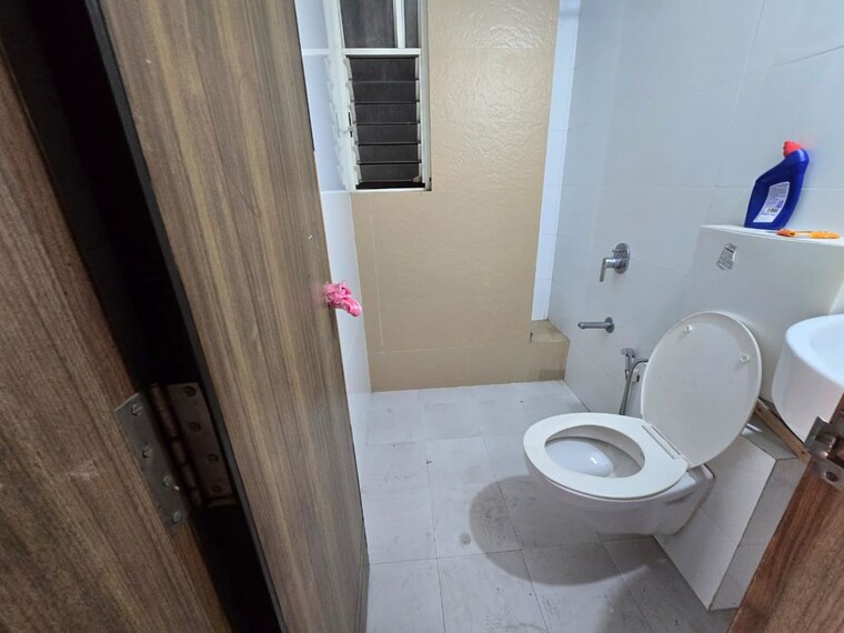 Bathroom, harni road 3 Bedroom 1810 Sq.Ft. Apartment In Harni Road Vadodara 9719126