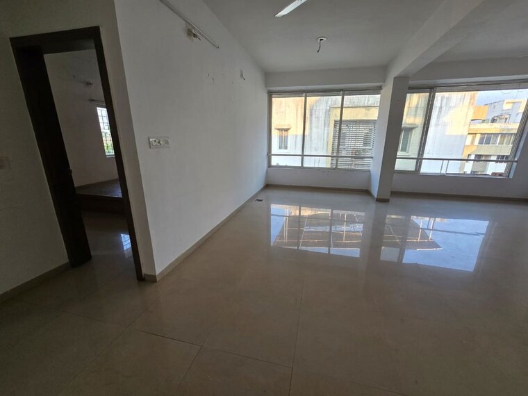 Room, harni road 3 Bedroom 1810 Sq.Ft. Apartment In Harni Road Vadodara 9719126