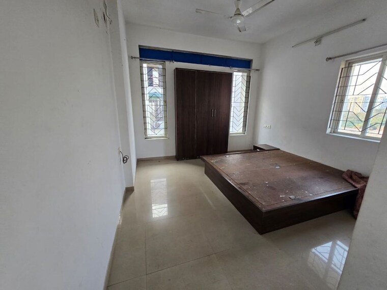 Room, harni road 3 Bedroom 1810 Sq.Ft. Apartment In Harni Road Vadodara 9719126