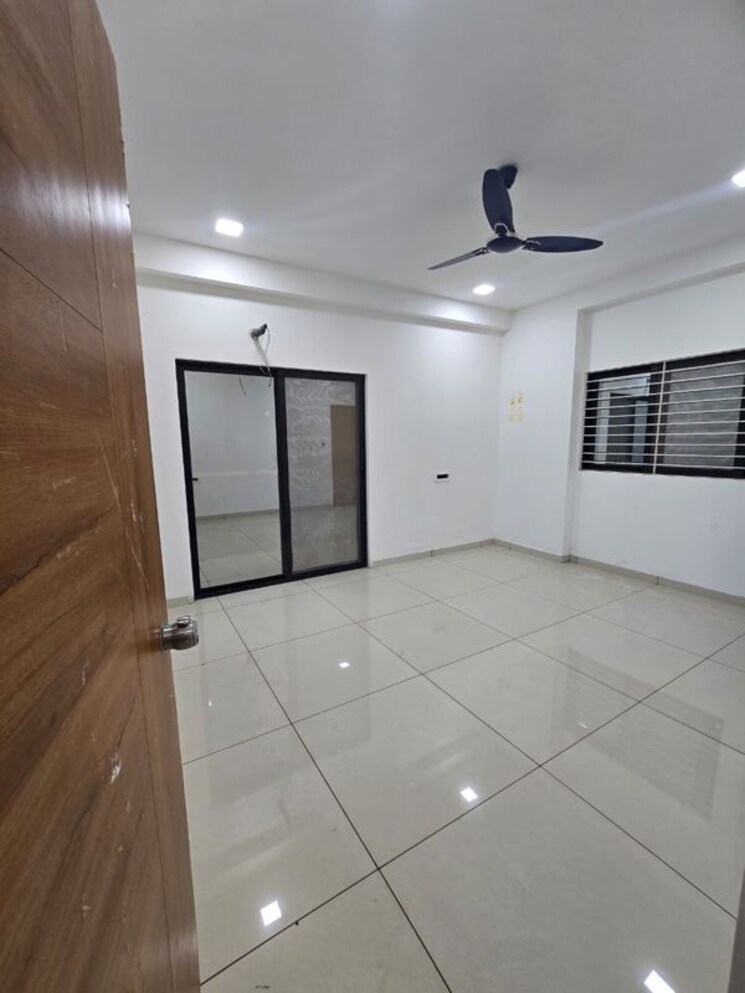 Room, harni 3 Bedroom 1710 Sq.Ft. Apartment In Harni Vadodara 9719157