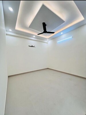Master Bedroom in 4 BHK Builder Floor at Sector 37 – for Sale