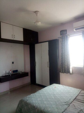 Room in 2 BHK Apartment at Shriram Nagar CHS, Aundh – for Rent