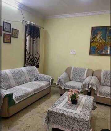 2 BHK Apartment For Rent in Darshan Heights, Charni Road