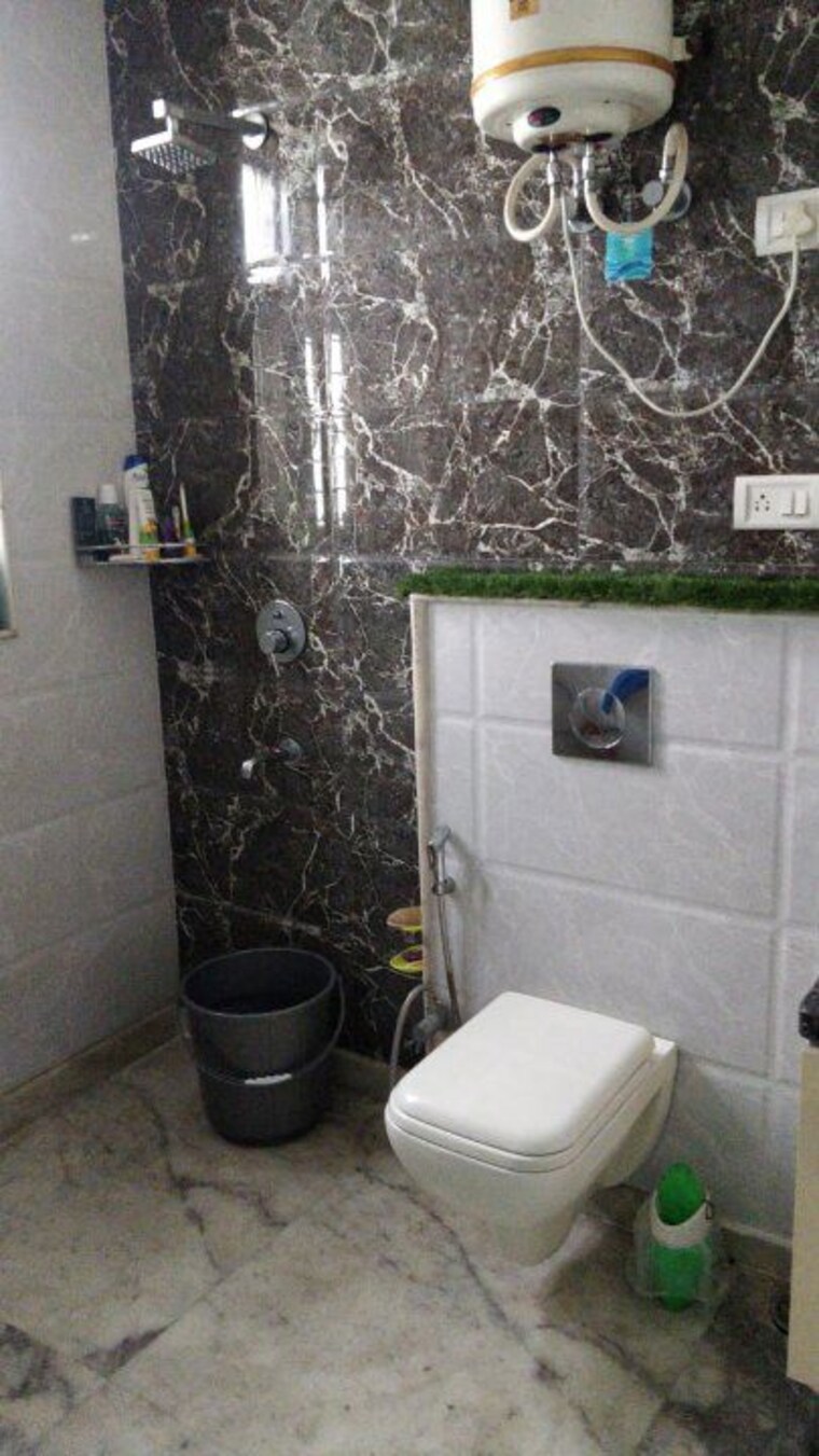 Bathroom, lord-shiva-cghs 3 Bedroom 1250 Sq.Ft. Apartment In Sector 10a Gurgaon 9307899