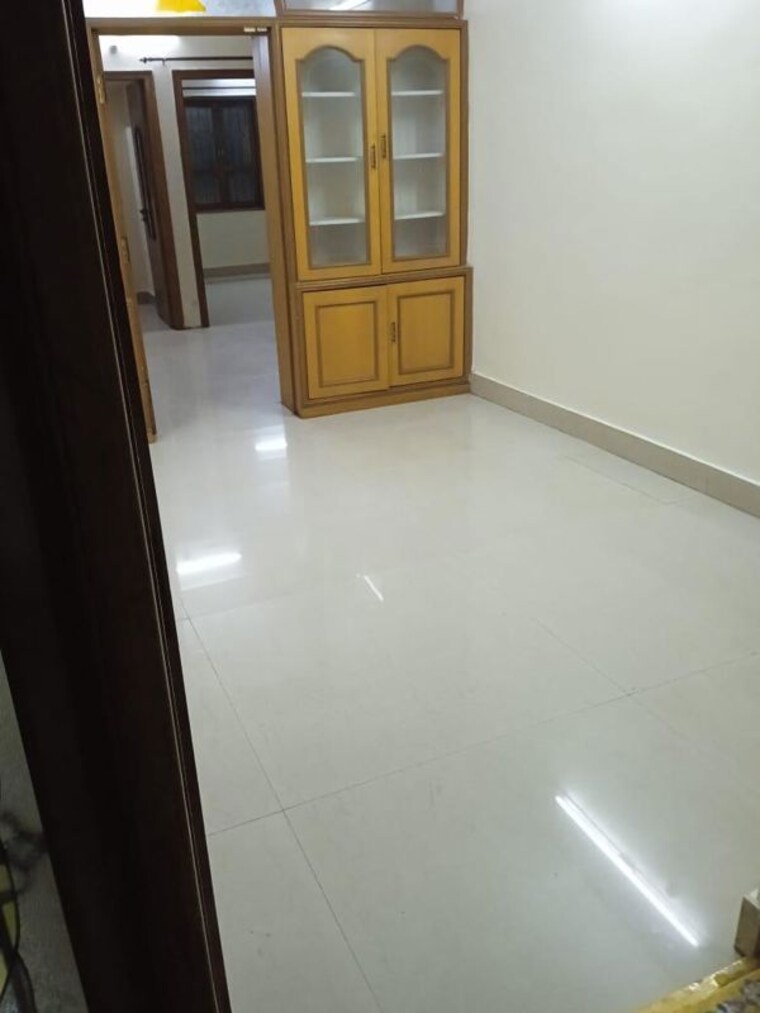 Room, somajiguda 2 Bedroom 960 Sq.Ft. Apartment In Somajiguda Hyderabad 9713855