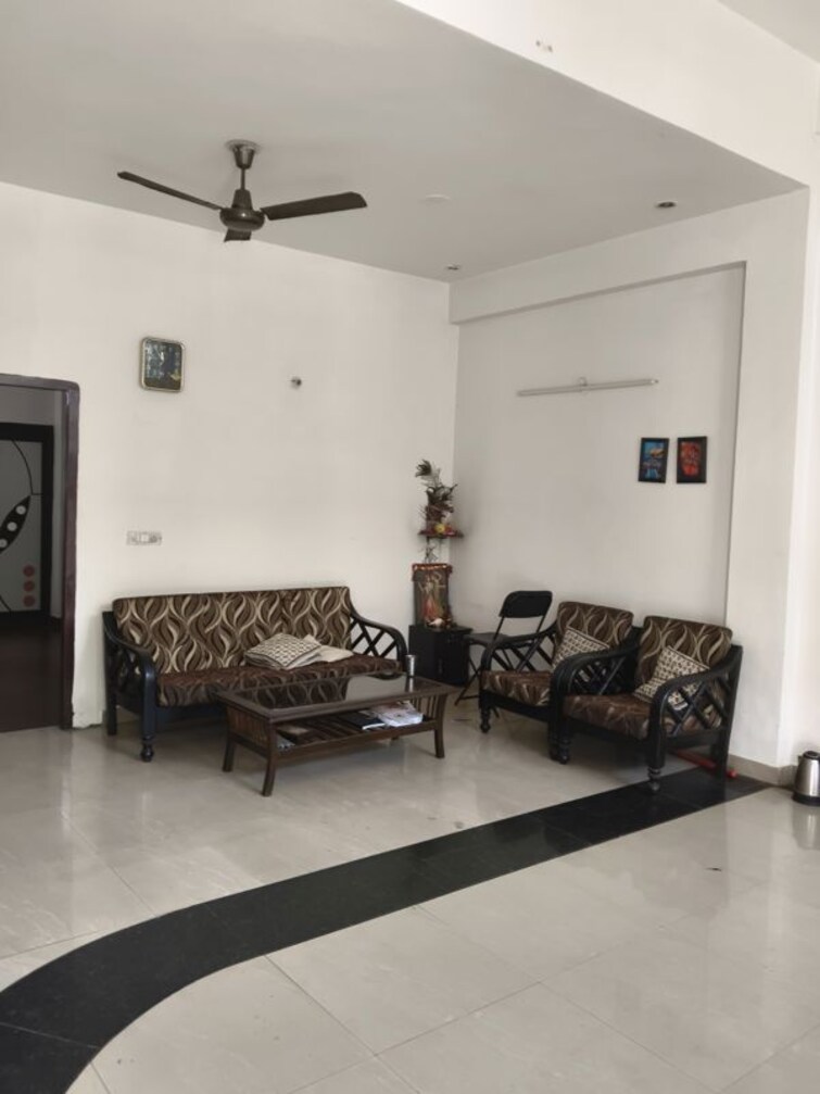 Living Room, sector 122 2 Bedroom 112 Sq.Yd. Villa In Sector 122 Noida 9719567