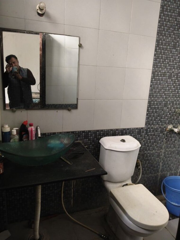 Bathroom, sector 122 2 Bedroom 112 Sq.Yd. Villa In Sector 122 Noida 9719567