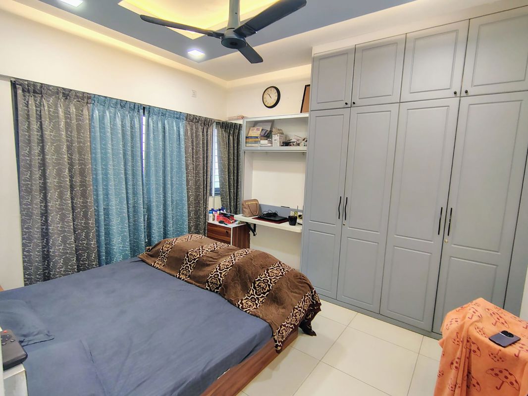 2 BHK Apartment For Sale in Amanora Gold Towers