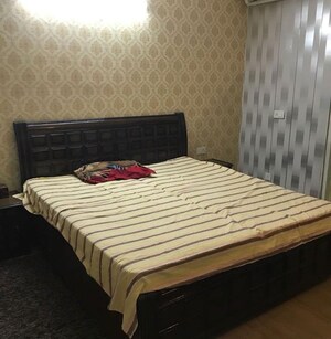 Bedroom in 2 BHK Apartment at Vip Road – for Rent