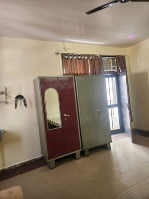 Furnished Amenities in 1 BHK Independent House at Vineet Khand – for Rent