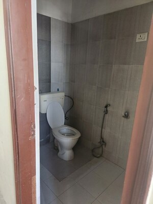 Master Bedroom in 1 BHK Independent House at Vineet Khand – for Rent