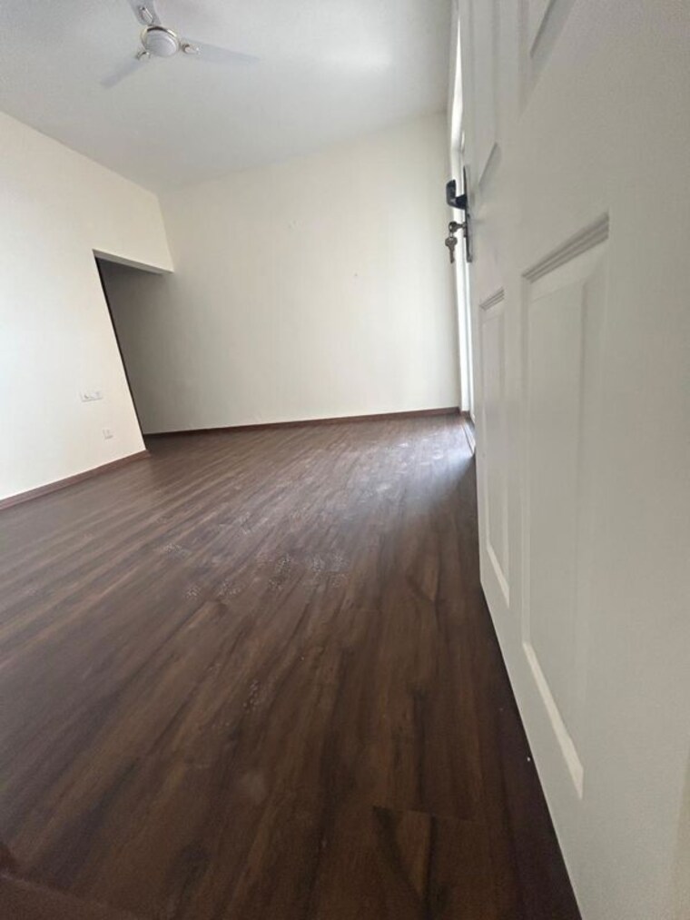 Room, ambala highway 2 Bedroom 1500 Sq.Ft. Apartment In Ambala Highway Zirakpur 9705115