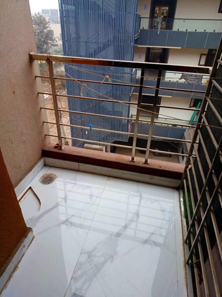Balcony, penta-homes 1 RK 400 Sq.Ft. Apartment In Vip Road Zirakpur 9702834