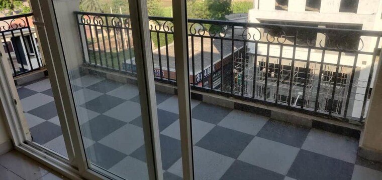 Balcony, ambala highway 3 Bedroom 1500 Sq.Ft. Apartment In Ambala Highway Zirakpur 9702740