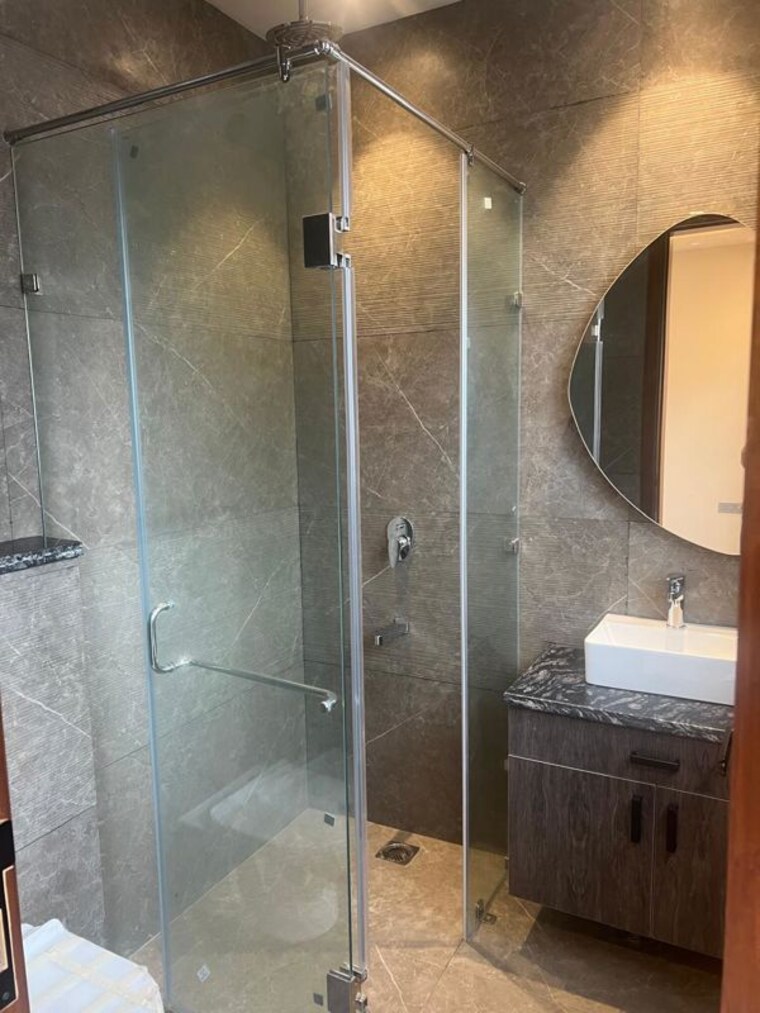 Bathroom, shipra-suncity 2 Bedroom 955 Sq.Ft. Builder Floor In Vaibhav Khand Ghaziabad 9719648