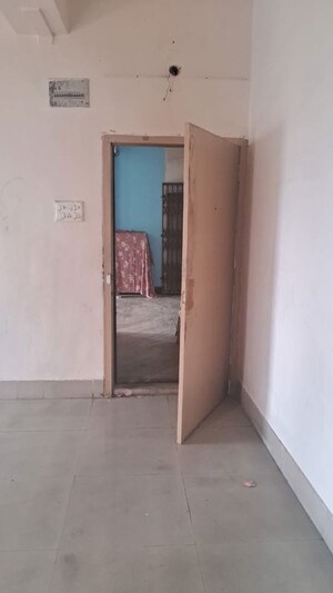 Room in 2 BHK Builder Floor at Janbazar – for Sale