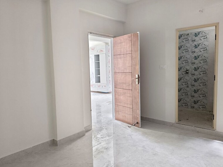 Room, kaggadasapura 3 Bedroom 1500 Sq.Ft. Apartment In Kaggadasapura Bangalore 9719840