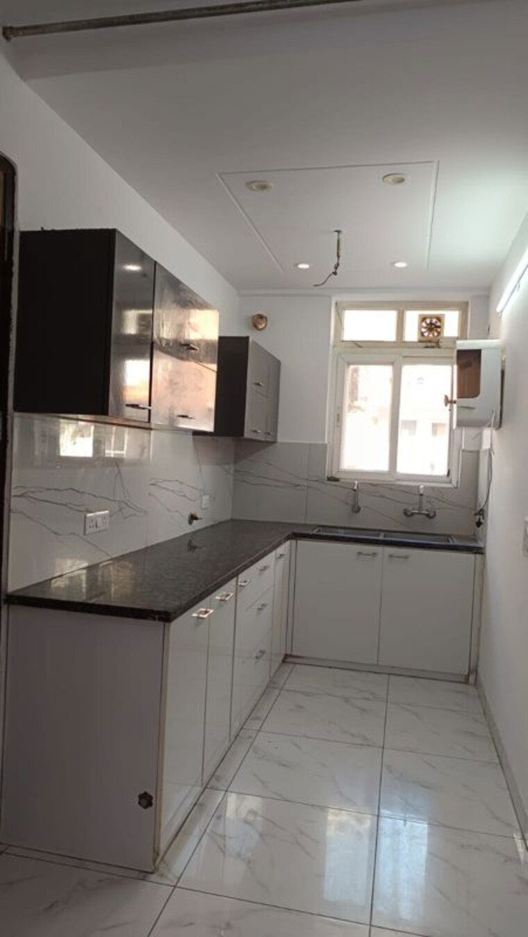 Kitchen, dhakoli 3 Bedroom 116 Sq.Yd. Builder Floor In Dhakoli Zirakpur 9719882
